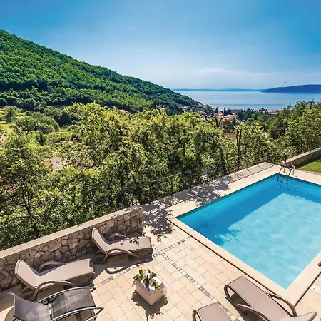 Apartment Stunning In With Wifi Moscenicka Draga